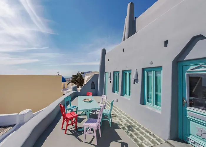 Fira Center Houses